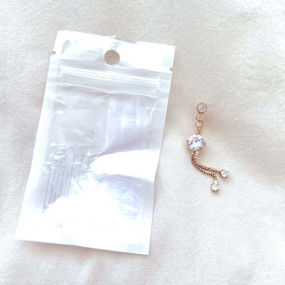 New Women’s Bellybutton Ring One Size